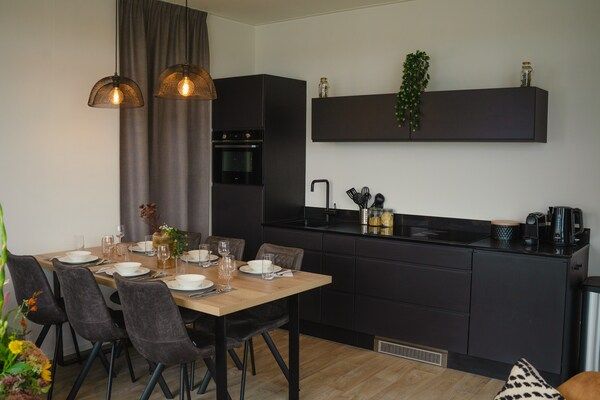 Keuken - Huis in Arnhem met uitzicht op de Rijn in Maurik (3)