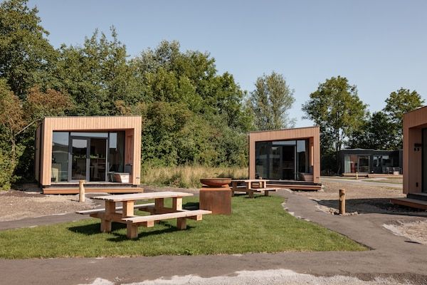 Buitenkant - Tiny House bij Noordzeestrand in Kamperland (1)