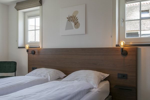 Slaapkamer - Villa in Someren bij Golfbaan in Someren (5)