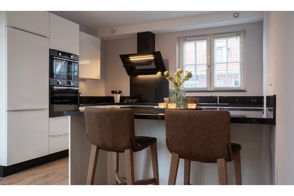Keuken - Villa in Zeeland met Jacuzzi en Sauna in Colijnsplaat (3)