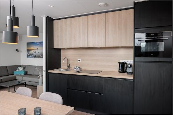 Keuken - Lodge bij Brouwersdam en Noordzeestrand in Scharendijke (4)