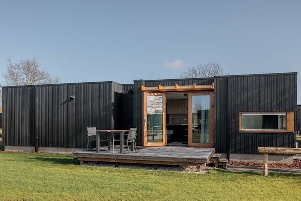 Buitenkant - Tiny House in Scharendijke bij Noordzeestrand in Scharendijke (5)
