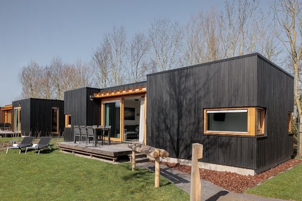 Buitenkant - Lodge bij Brouwersdam & Noordzeestrand in Scharendijke (1)