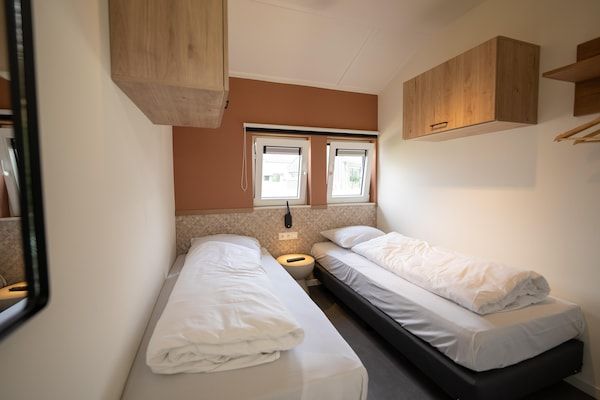 Slaapkamer - Villa in Breskens bij het Strand in Breskens (3)
