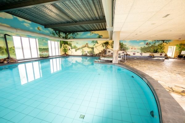 Park - Luxe Lodge aan de Rijn met Uitzicht in Well (4)