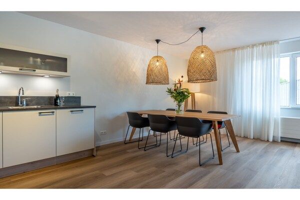 Keuken - Luxe Appartement in Kamperland in Kamperland (2)