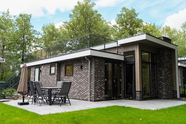 Buitenkant - Elegant landchalet in Gelders in Hoenderloo (1)