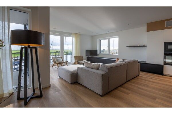 Woonkamer - Loft in Zeeland bij Veerse Meer en Marina in Kamperland (2)