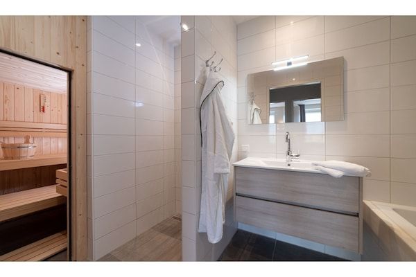 Wellness - Appartement in Colijnsplaat bij Meer en Sauna in Colijnsplaat (4)