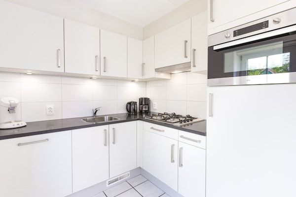 Keuken - Charmante schuilplaats nabij het bos in Hellendoorn (4)