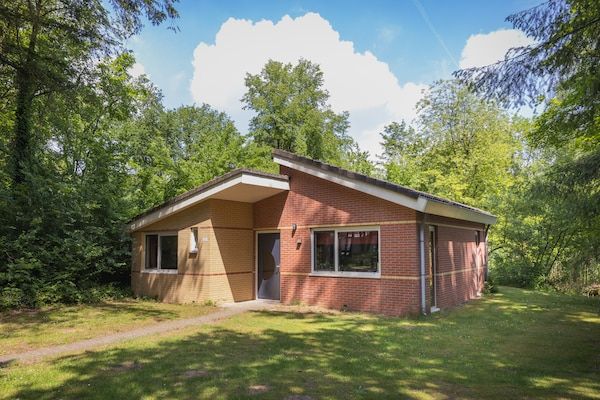 Buitenkant - 6-persoons Comfort vakantiehuis met sauna. in Kootwijk (1)