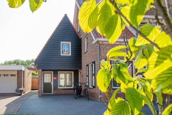 Buitenkant - Vakantiehuis in Domburg bij strand in Domburg (1)