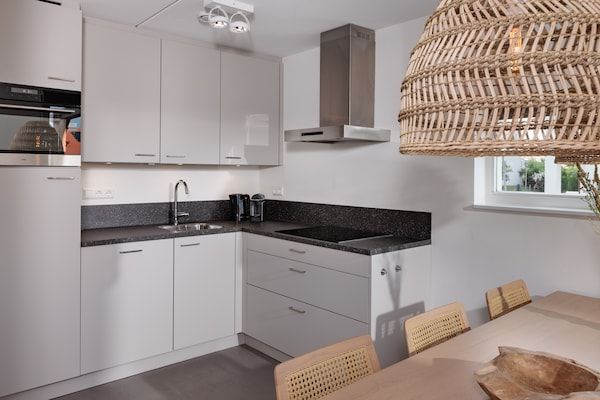 Keuken - Vakantiehuis bij Noordwijk Strand in Noordwijkerhout (2)