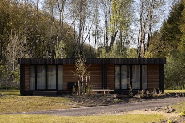 Buitenkant - Luxe lodge in Nederland met hottub in Zeewolde (1)