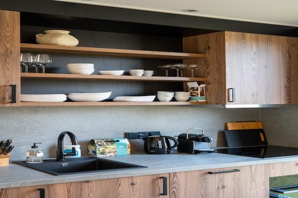 Keuken - Vakantiehuis in Bos met Sterrendak in Zeewolde (3)