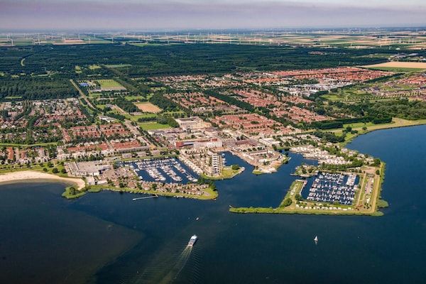 AreaSummer20KM - Forest Lodge met hottub in Zeewolde (3)