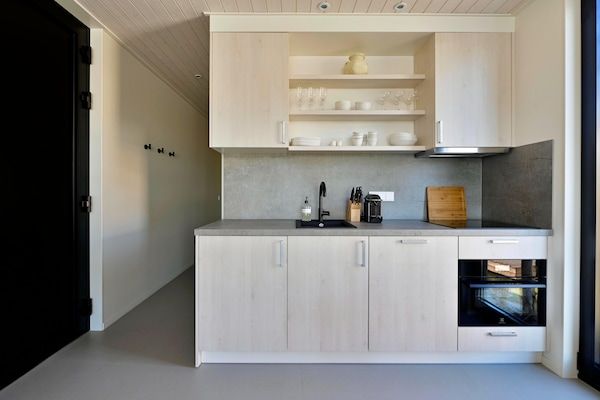 Keuken - Waterlodge in Nederland met Terras in Zeewolde (2)