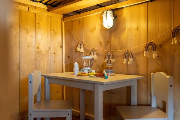 Eetkamer - Safarilodge aan het IJsselmeer in Andijk (5)
