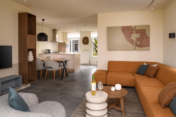 Woonkamer - Mooie villa met veranda 4 km. van Maastricht in Maastricht (1)
