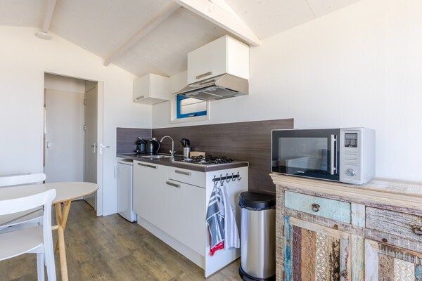 Keuken - Strandhuis in Wijk aan Zee met Uitzicht in Wijk aan Zee (2)
