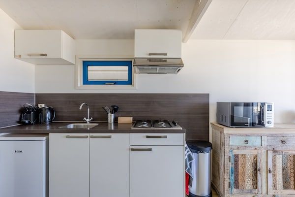 Keuken - Strandhuis in Wijk aan Zee met Uitzicht in Wijk aan Zee (4)