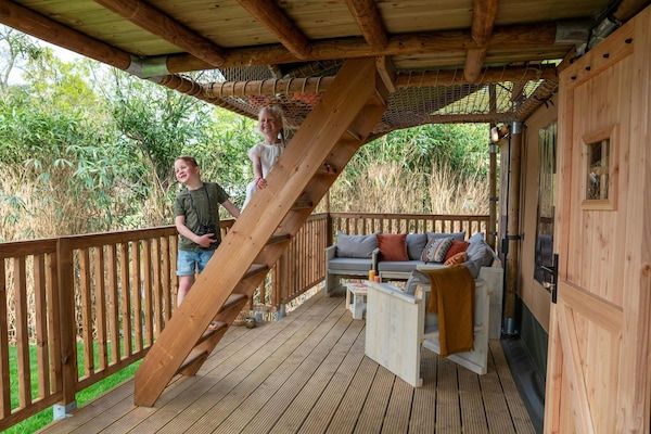 Terras - Glamping Tent bij Rhederlaag Meer in Lathum (4)