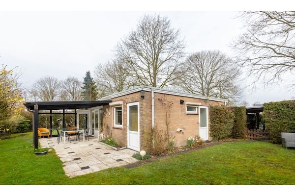 Buitenkant - Vakantiehuis in de buurt van Veerse Meer in Kortgene (1)