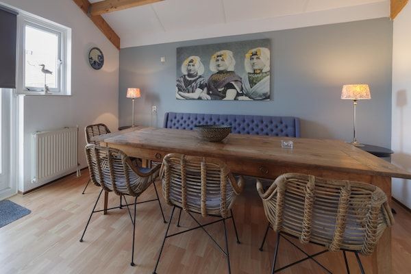 Eetkamer - Vakantiehuis in Zeeland met ruime tuin in Wemeldinge (3)