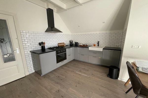 Keuken - Vakantiehuis in Schoonloo met terras in Schoonloo (3)