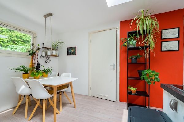 Eetkamer - Vakantiehuis in Bergen met sauna in Bergen (4)