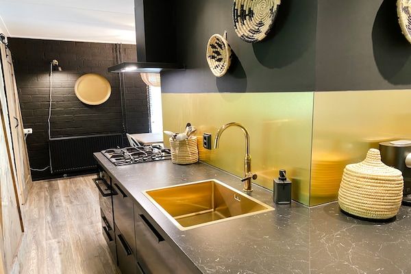 Keuken - Vakantiehuis in Rheezerveen met sauna in Rheezerveen (3)