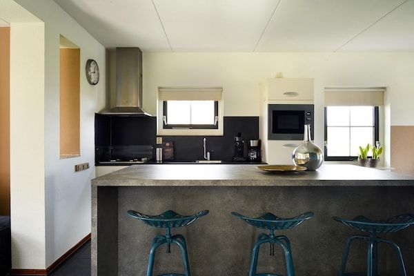 Keuken - Familiewoning met wellness in Groningen (5)
