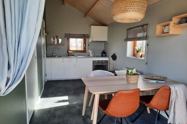 Keuken - Lodge in Drenthe met uitzicht veranda in Ruinerwold (3)
