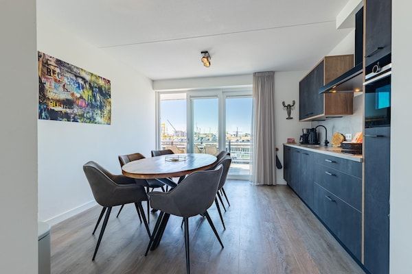 Keuken - Appartement in Sint-Annaland bij Oosterschelde in St. Annaland (4)