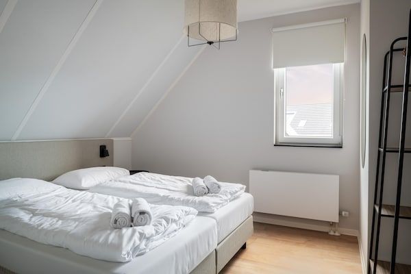 Slaapkamer - Vakantiehuis in Nieuwvliet-Bad bij Strand in Nieuwvliet (4)
