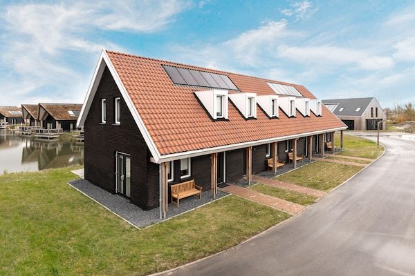 Buitenkant - Vakantiehuis in Nieuwvliet-Bad bij Strand in Nieuwvliet (1)