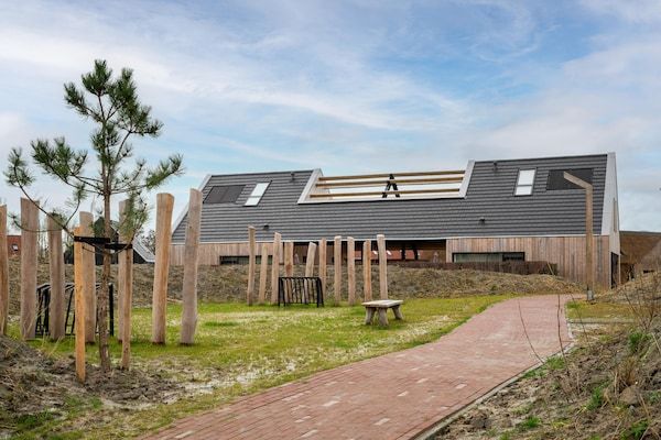 Buitenkant - Vakantiehuis bij Noordzeestrand met Sauna in Nieuwvliet (1)
