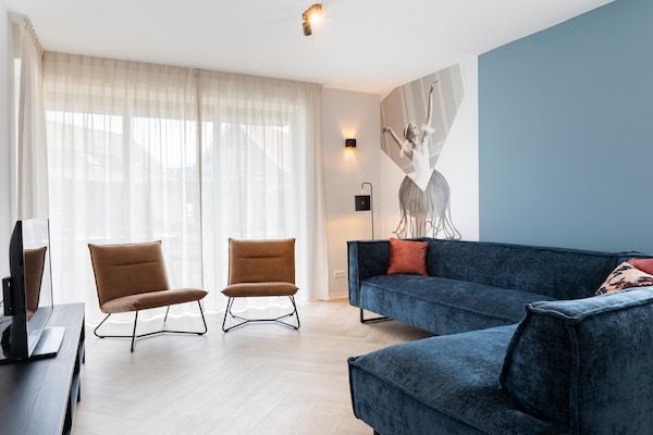 Woonkamer - Vakantiehuis bij Noordzeestrand in Nieuwvliet (2)
