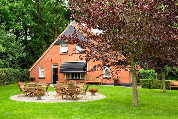 Buitenkant - Mooi vakantiehuis met bubbelbad in Losser (1)