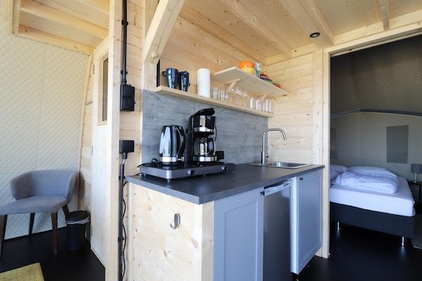 Keuken - Prachtige tentlodge in Dalerveen in Dalerveen (3)