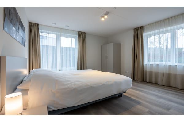 Slaapkamer - Zeeappartement in Kamperland in Kamperland (3)