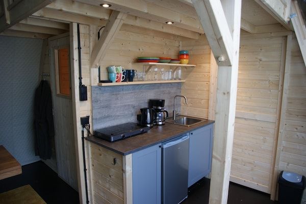 Keuken - Luxe tentlodge met infraroodsauna in Dalerveen (3)