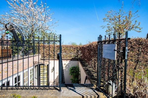 Buitenkant - Wellnesshuis in Betuwe met Sauna in Culemborg (2)