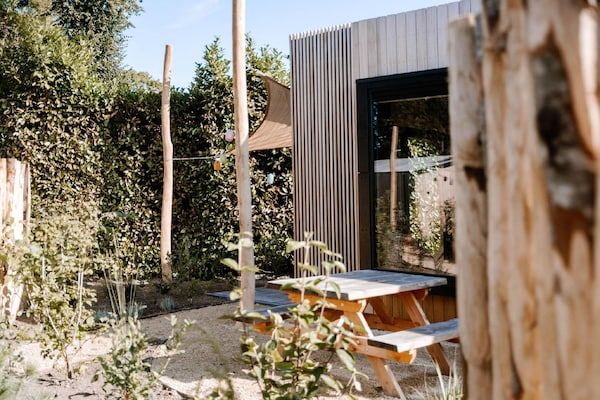 Terras - Wellness Cabin in NL met Buiten Spa in Voorthuizen (5)