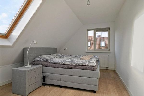 Slaapkamer - Villa in Bosrijk bij Horsterwold in Zeewolde (4)