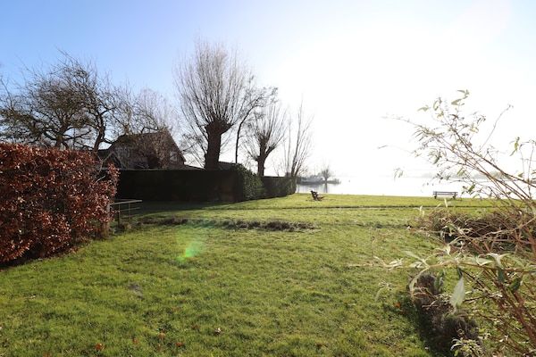 Uitzicht - Appartement in Heeg met Heegermeer Uitzicht in Heeg (5)