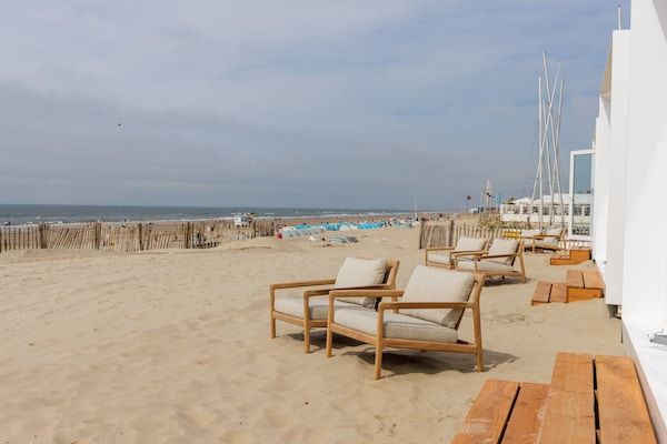 Terras - Strandhuis in Zandvoort met Uitzicht op Zee in Zandvoort (3)