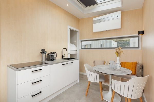 Keuken - Strandhuis in Zandvoort met Uitzicht op Zee in Zandvoort (3)