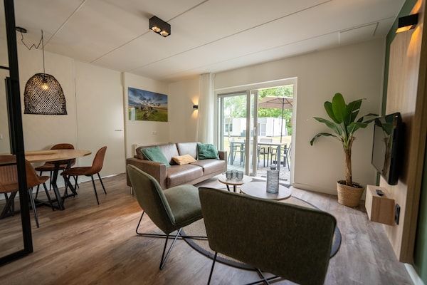 Woonkamer - Natuurretraite met stijl in Borger (3)
