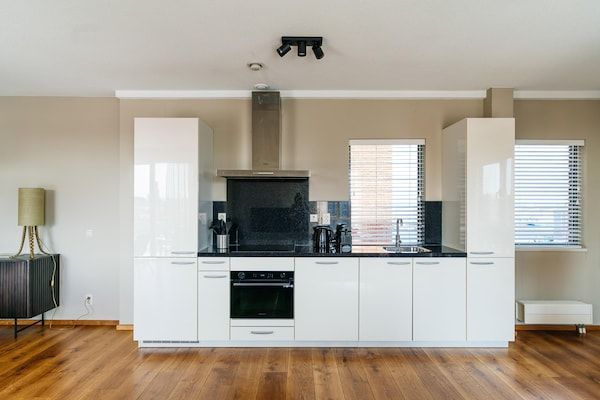 Keuken - Harbor Breeze: modern verblijf in Scheveningen (3)